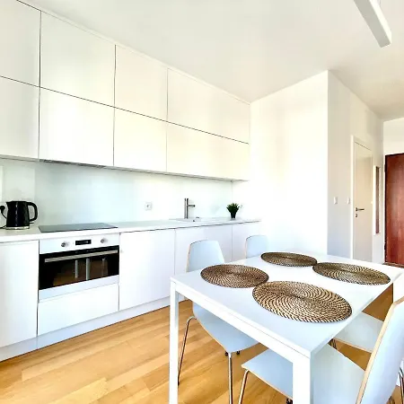 Elegant Apart-800m Main Square-parking And Lift *