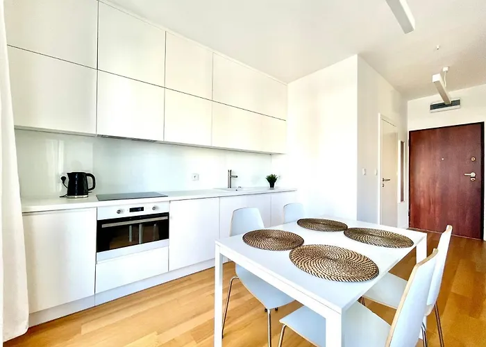 Elegant Apart-800m Main Square-parking And Lift *